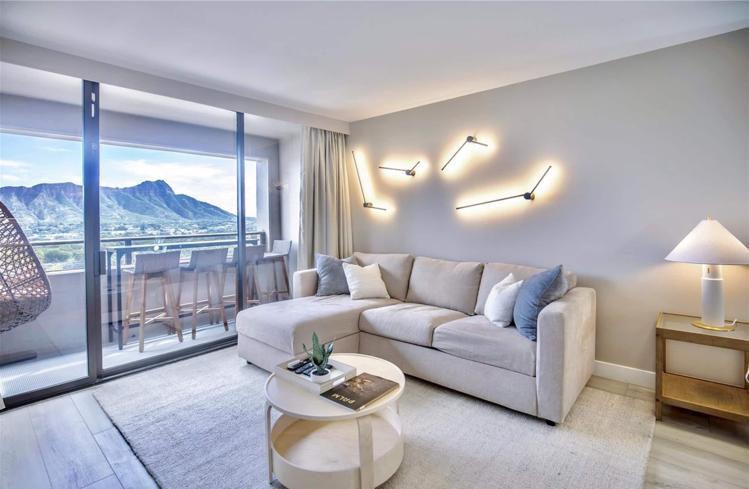 Oceanview Luxury 2BR | Diamond Head | Waikiki - Image 3