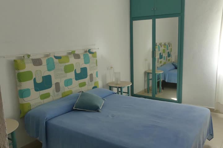 Апартман - брачен кревет (широк 150-179 см)