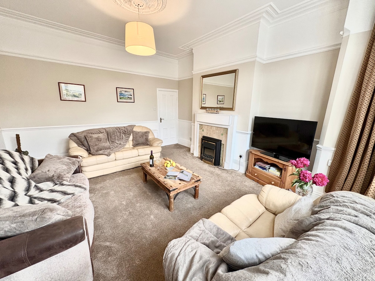 Top performing Airbnb: Glen Eldon Retreat in Saint Anne's On The Sea