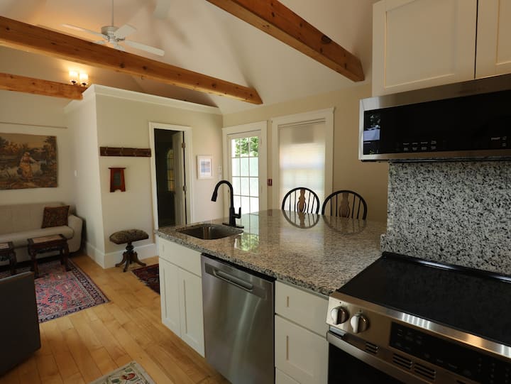 Elegant And Private Retreat - York, ME