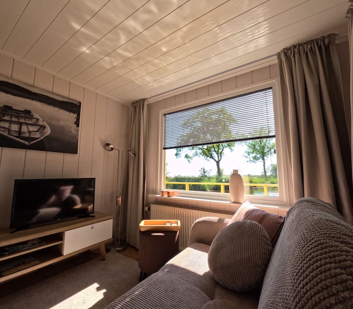 Houseboat Senang - Giethoorn