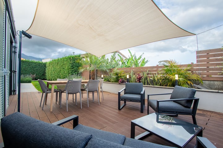 The Jolie - A Retreat In The City (Entire House) - Funchal