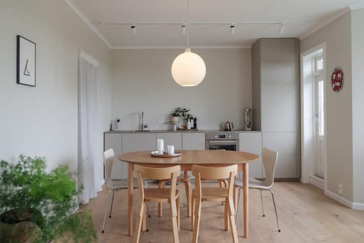 Top-floor Views Near Downtown! - Reykjavik