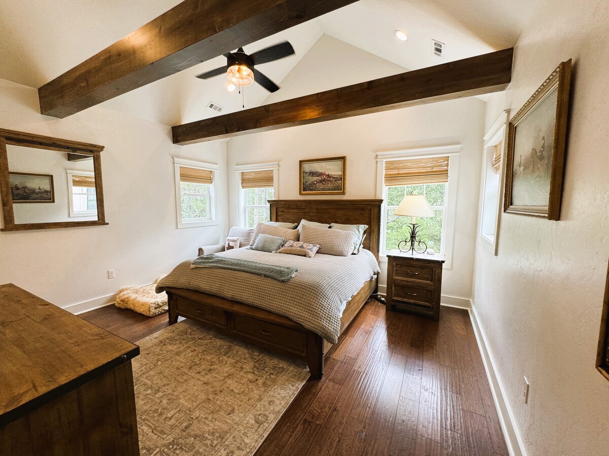 Chumba cha kulala cha Mfalme wa En Suite