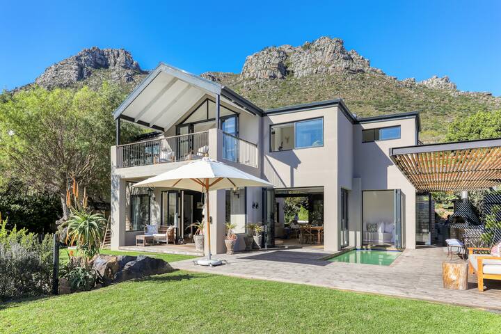 Cape Luxury Accommodation managed Airbnb listing 3