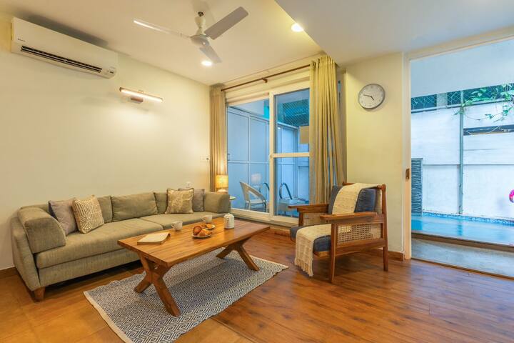 Living room image 1
