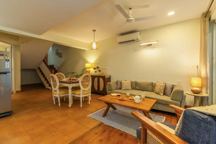 Living room image 5