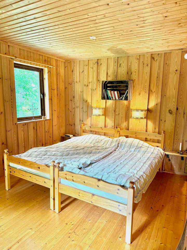 საძინებელი 1