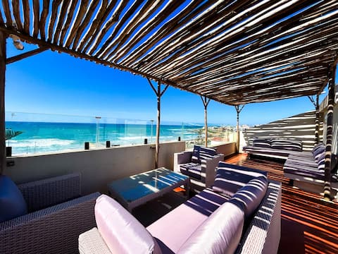 Modern Villa with Rooftop & Sea View - 5 Bedrooms