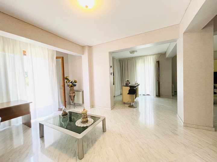 Stupenda Villa Katya 
Al Mare,
Lusso & Relax - Villafranca Tirrena
