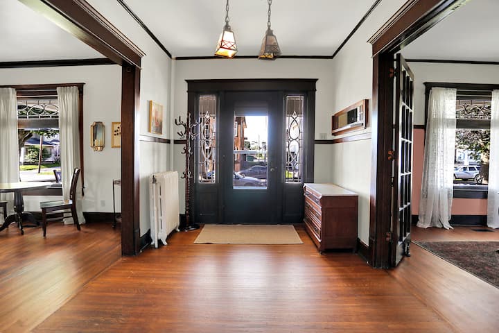 მისაღები ოთახი 1