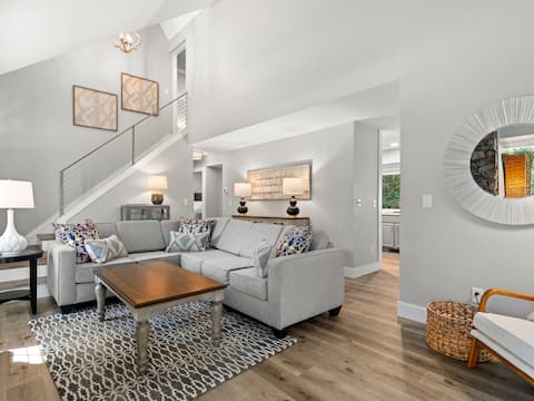 Top Airbnb: See What All The 5-Star Fuss Is About & Book Now! in Royal Pines