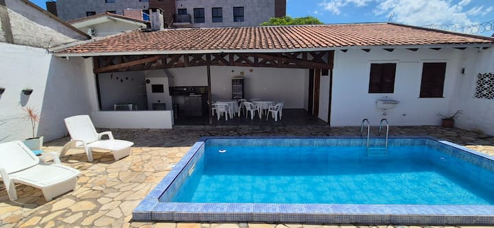 Casa Com Piscina, 400m Da Praia! - Guaratuba