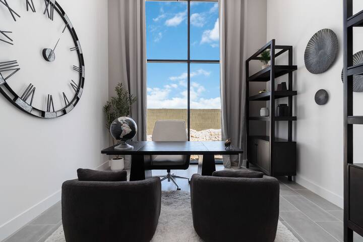 Summerlin Guard Gated Cul de Sac One Story Rambler gallery image 4