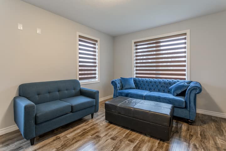 Stay For Work Or Play/4bdrm/close To 401/amenities - Ingersoll