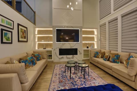 Successful Airbnb property: Modern & Cozy 4BR Home in Surrey in Newton