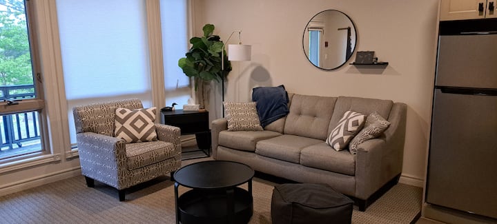 Restful 1 Bed Fairy Lake Condo - Huntsville