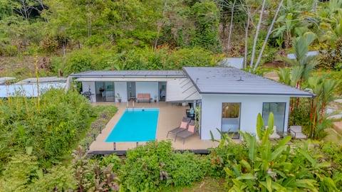 Tropical Villa in Ojochal | Pool + Starlink WiFi