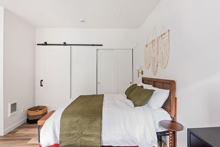 Brightly Furnished Rentals managed Airbnb listing 2