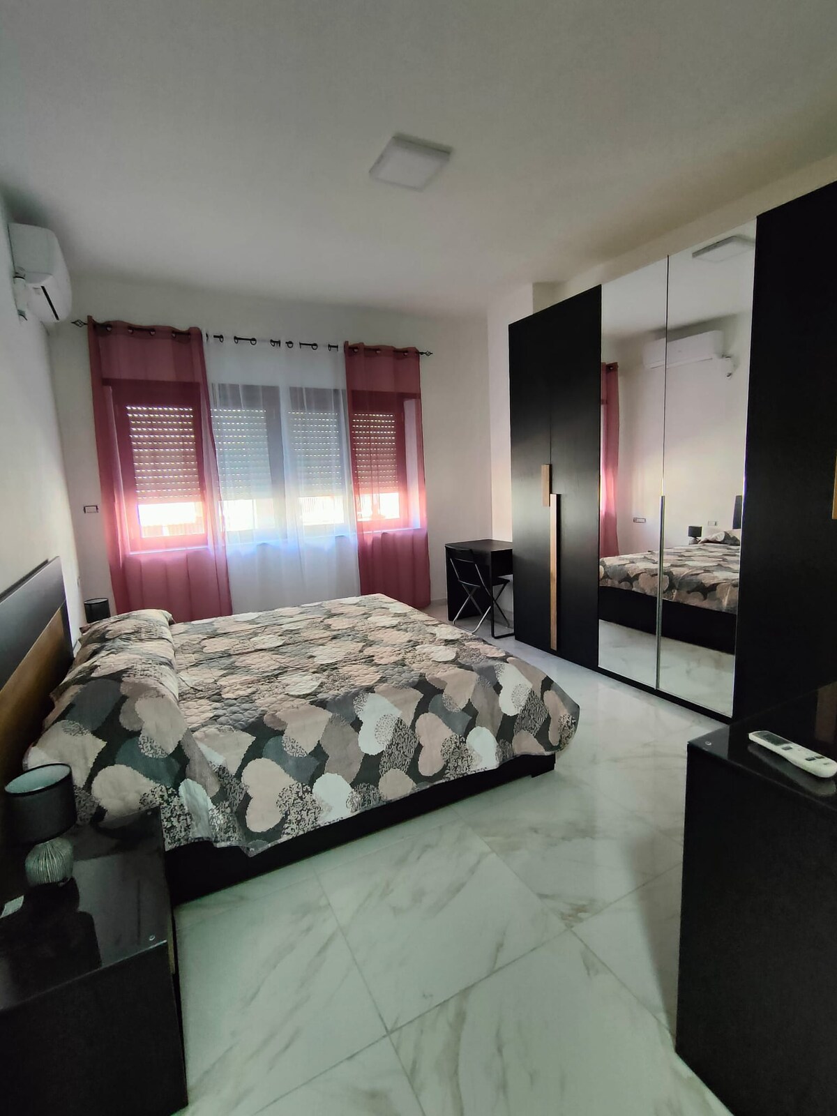 غرفة النوم 2