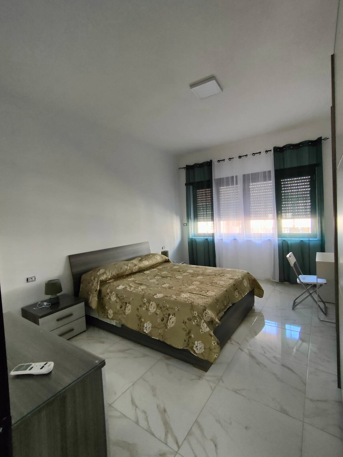 غرفة النوم 1