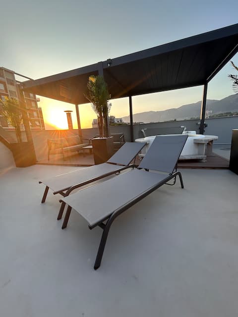 Penthouse Panoramic SUITE +Terrace + Private Jacuzzi