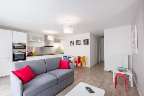 Popular Airbnb listing: Wonderland Apartment close to Disneyland Chessy in Chessy