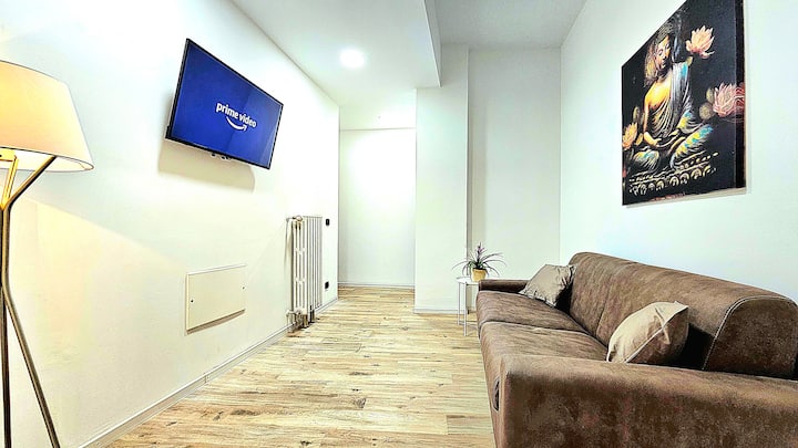 Chic Terrace - No Ztl - 15min Walk To Center - Bolonia