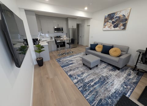 Successful Airbnb property: 2 Bedroom Walkout Suite - 15 minutes to YYC in Calgary Metropolitan Area