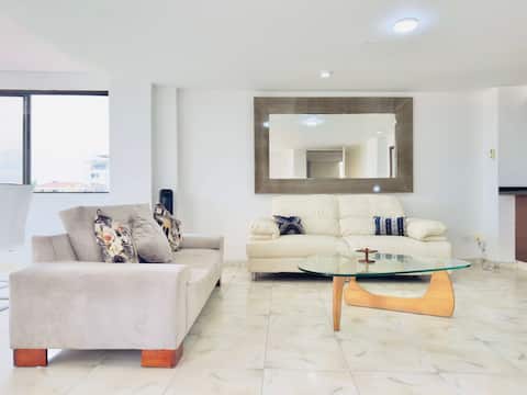 Popular Airbnb listing: Penthouse | 3 BR | Near San Antonio Church in Miraflores