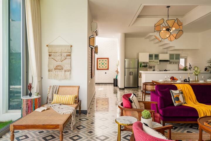 Living room image 4