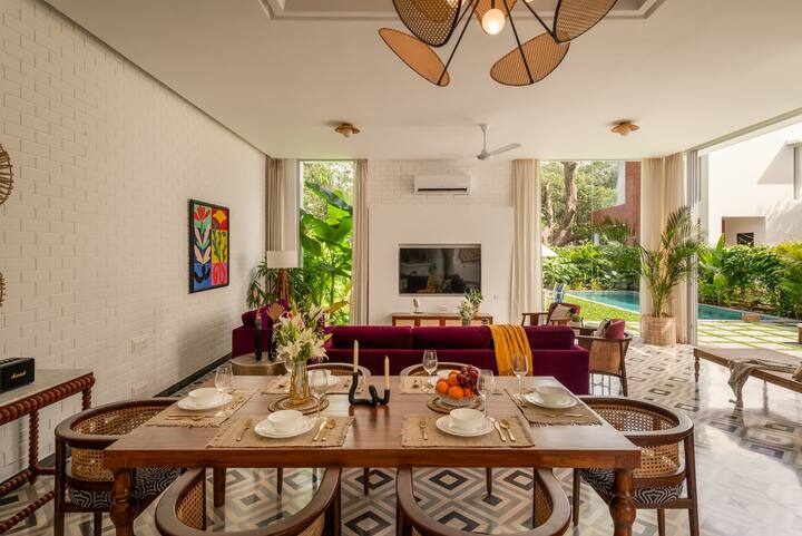Dining area image 1