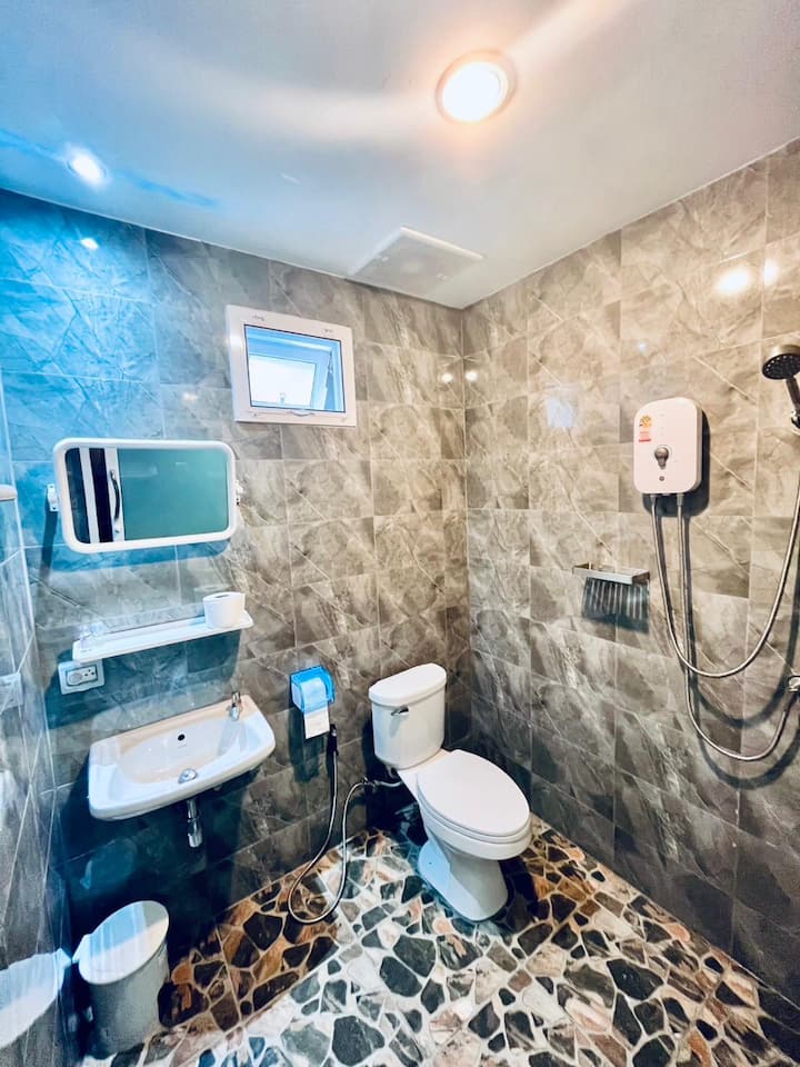 Comfort Bungalow - 5 Mins From Pier By Local Taxi - Ko Lanta