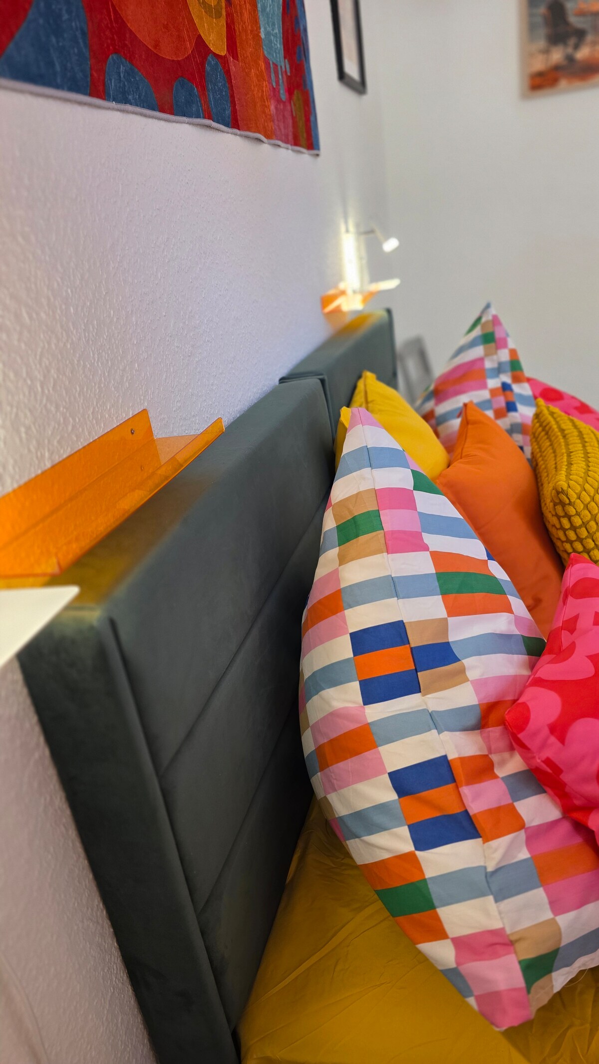 Erfolgreiche Airbnb-Immobilie: ELENA flat Mandarin Duisburg main Station in Dellviertel