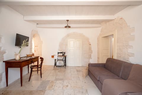 Annuncio Airbnb popolare: Trullo in Alberobello with 2 bedrooms and a kitchen a Alberobello