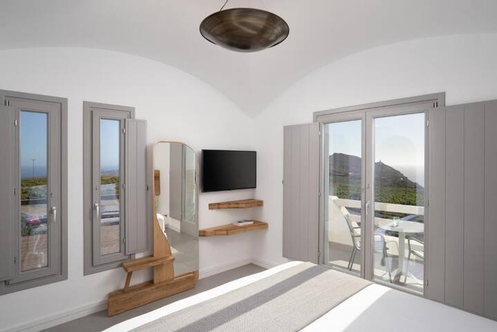 ElegantVilla FloatingBreakfast gallery image 5