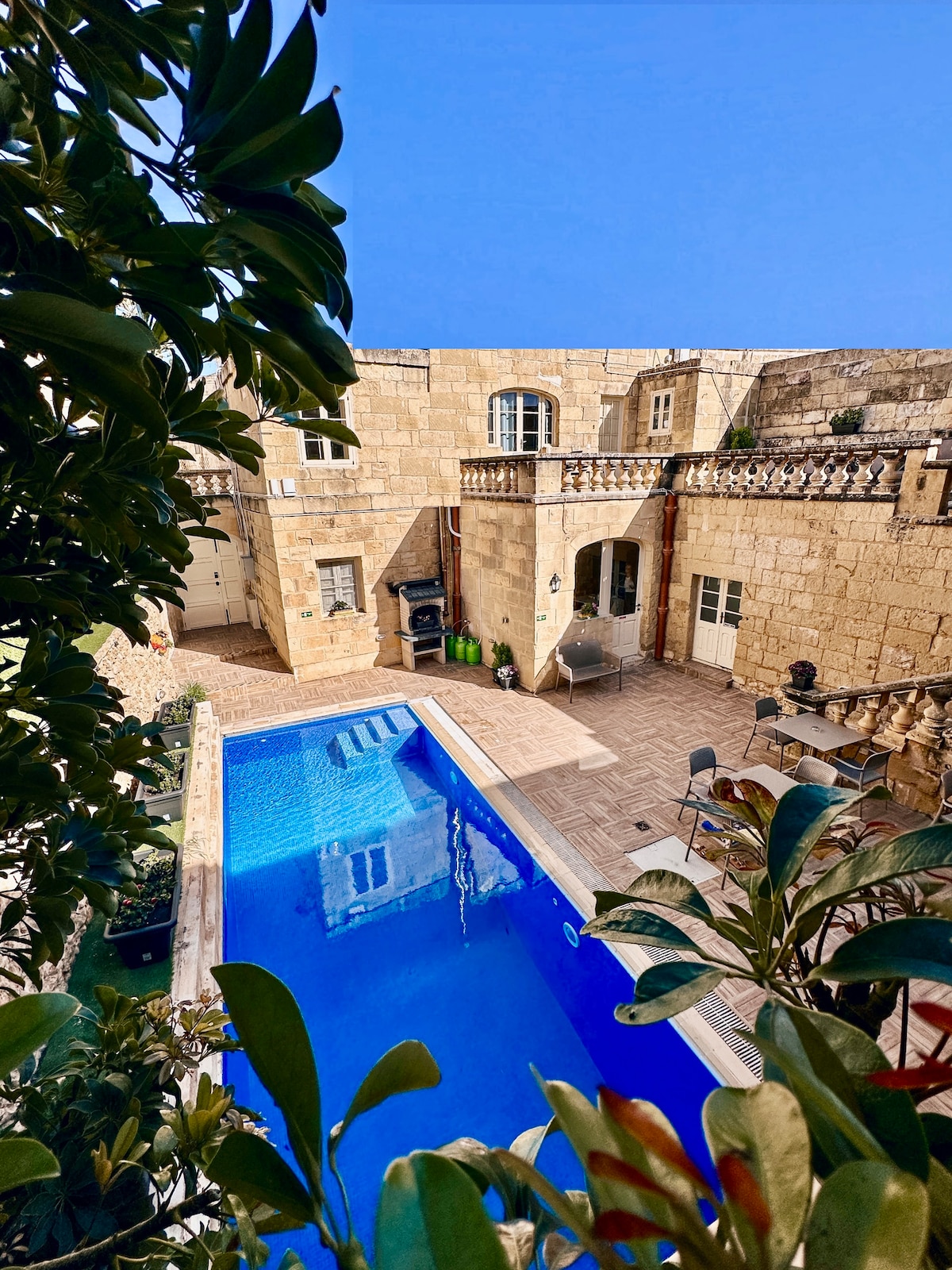 Autentyczny urokliwy farmhouse B&B w Gozo z basenem 5