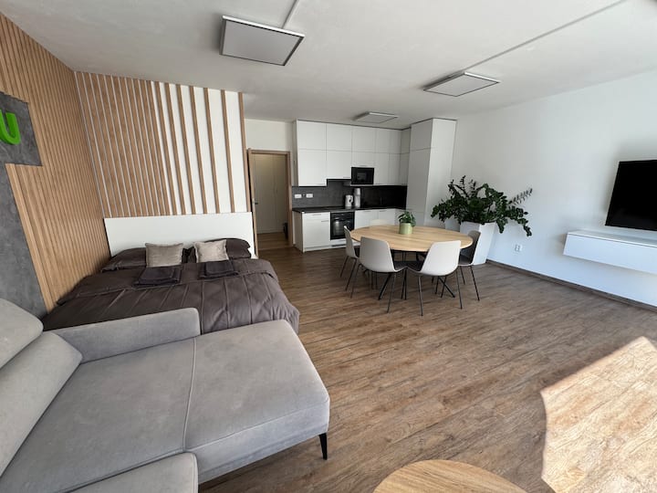 Peopleguru Apartments - Jihlava
