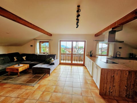 Popular Airbnb listing: Bakerstreet vacation home in Oberallgäu