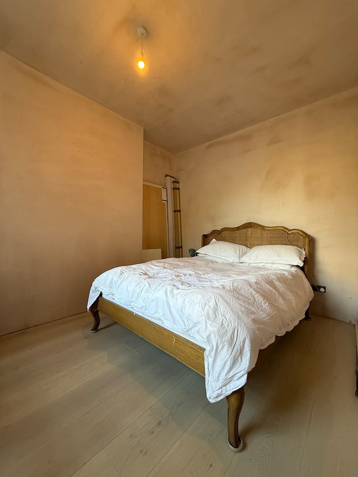 غرفة النوم 1