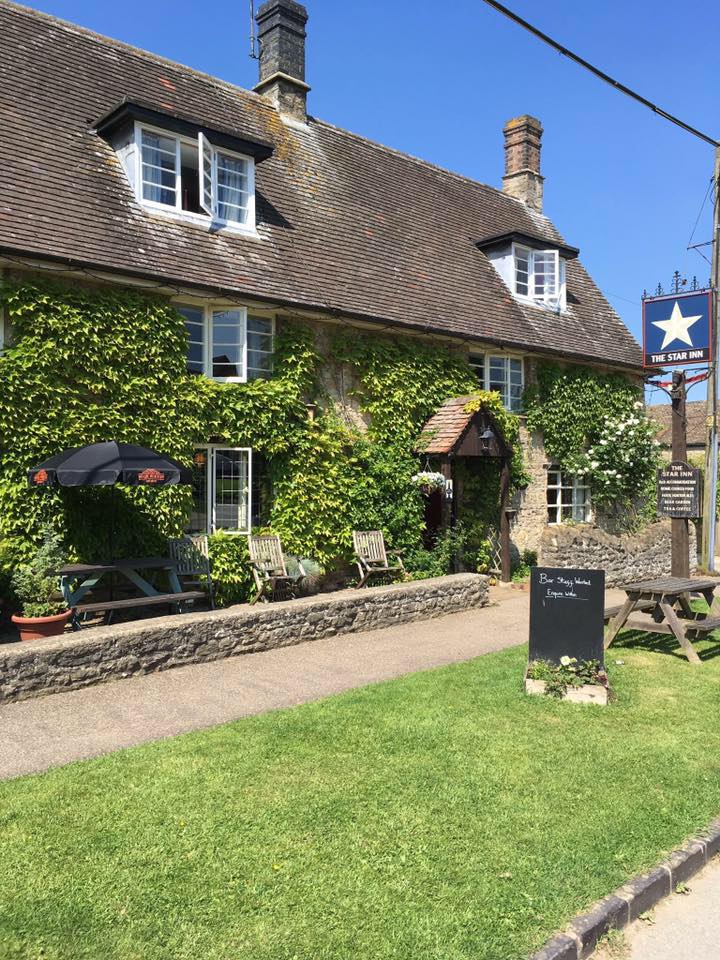 The Star Inn: Family Room (2)