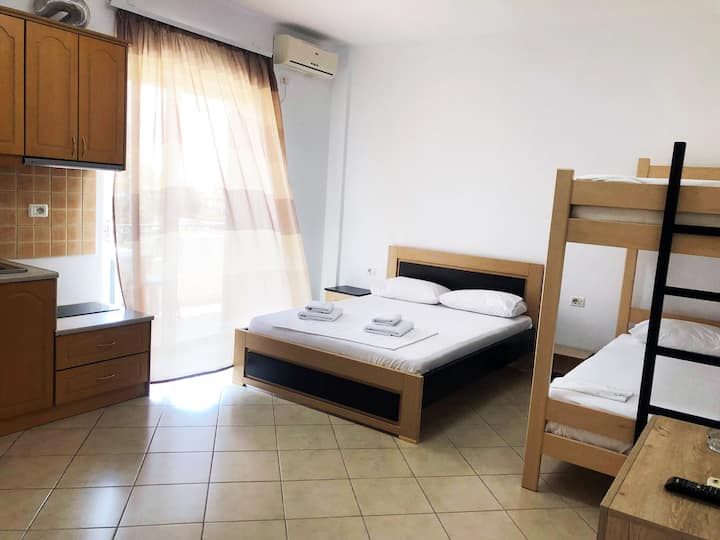 Eno Apartment - Ksamil