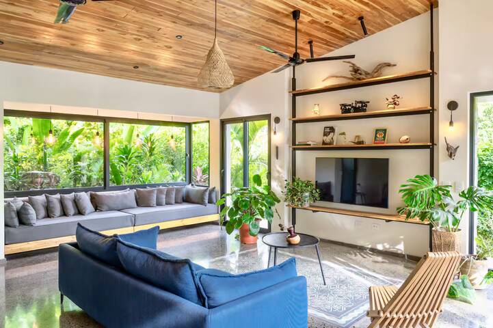 Modern Jungle Villa | Pool | 3 Min to the Beach