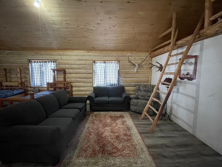Backcountry Log Cabin - Dolores, CO