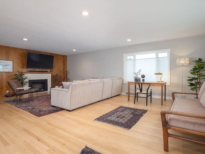 Stylish 2-bed Ranch Open Layout - McMinnville, OR