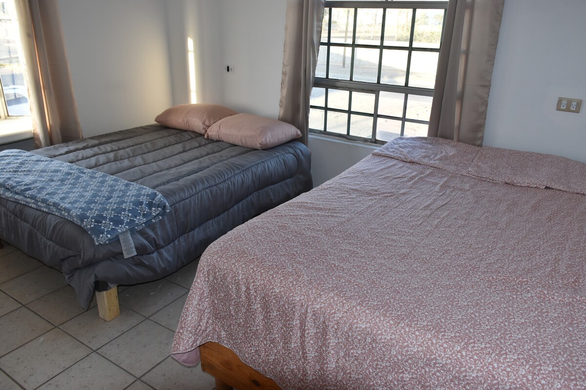 Ზემოდან საძინებელი.