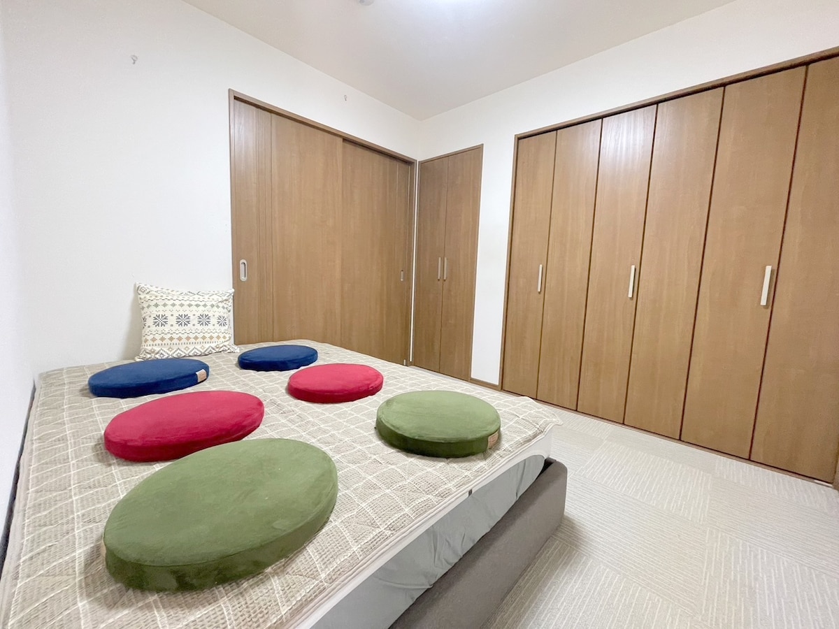 这是一楼的双人卧室。