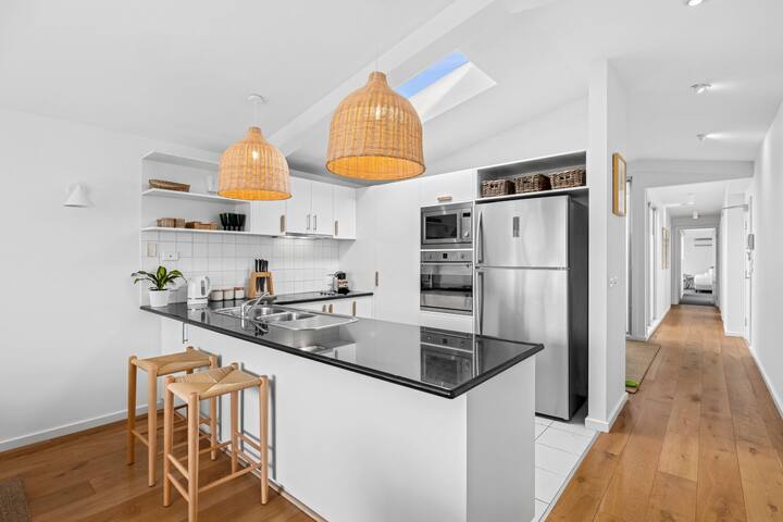 Villa Gaia – Lorne Holiday Stays gallery image 2