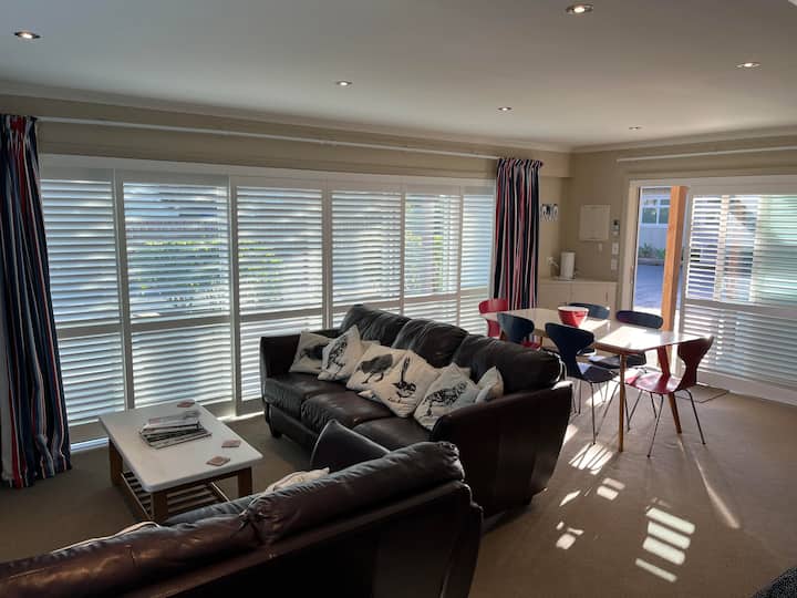 The Tennis Pavilion @ Longshore - Waikanae