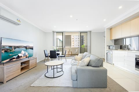 1BR Apt | Near Hospital & Westfield | Liverpool